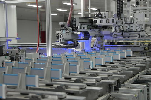 全球“缺芯”浪潮下，回望王傳福的“不務(wù)正業(yè)” 一場(chǎng)被驗(yàn)證的深遠(yuǎn)布局